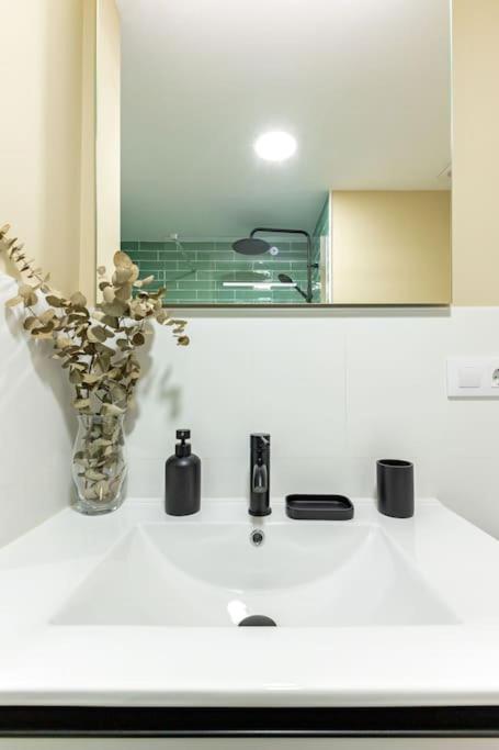 New Suite Reformada Con Excelente Ubicacion Siviglia Esterno foto